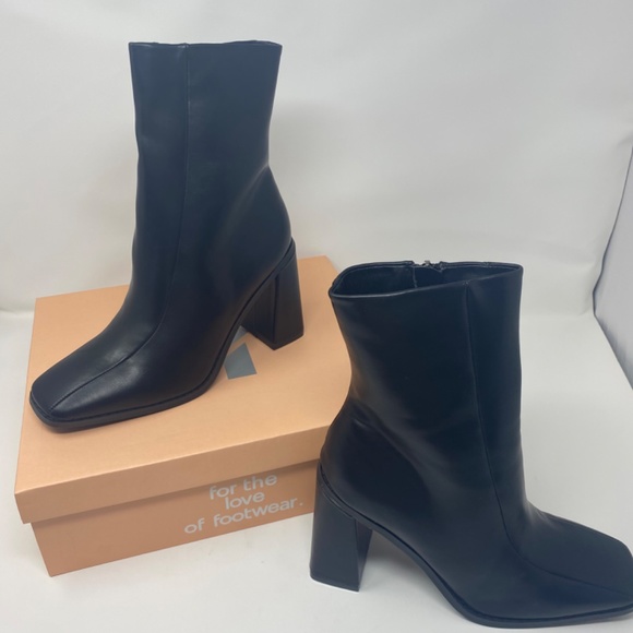 Square Toe Boots - Picture 2 of 6